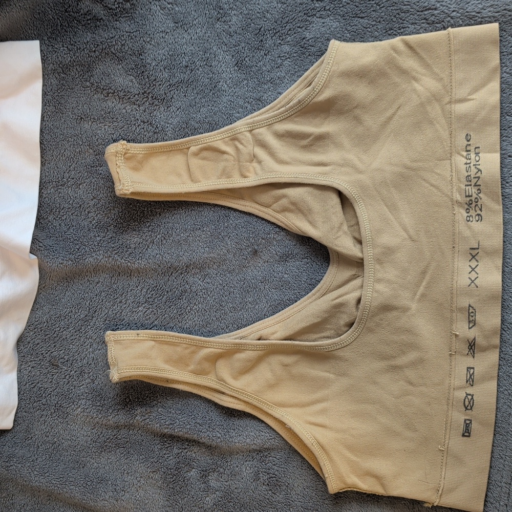 3 Sports Bras Light Support Size XXXL - Picture 4 of 9